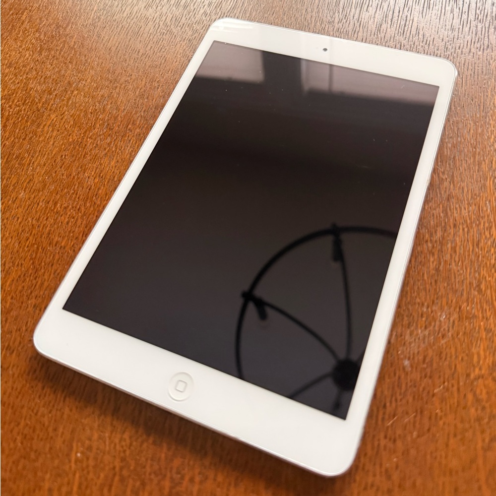 iPad mini 2nd gen, model A1490
